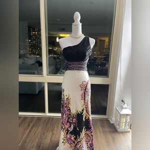 Printed gown prom dress open back